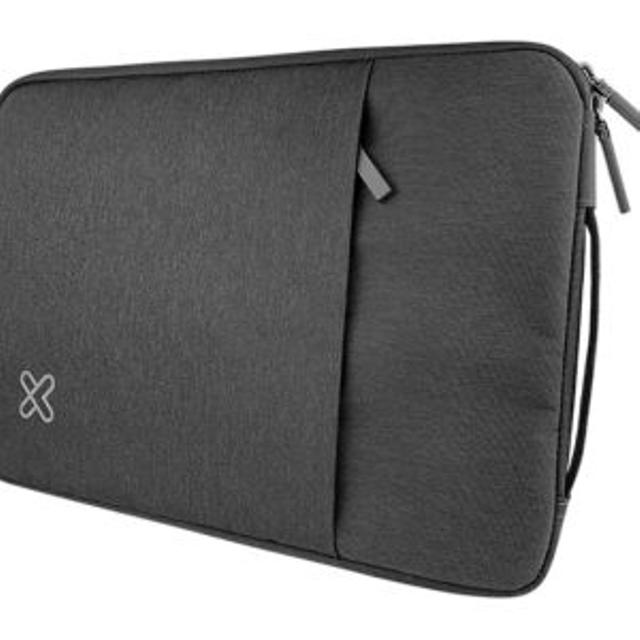 FORRO SLEEVE KLIP XTREME PARA LAPTOP/NOTEBOOK 15.6″ INCLUYE ASAS E INTERIOR ACOLCHADO – GRIS